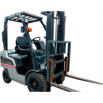 Дизельный вилочный погрузчик NISSAN KDP-W1F4